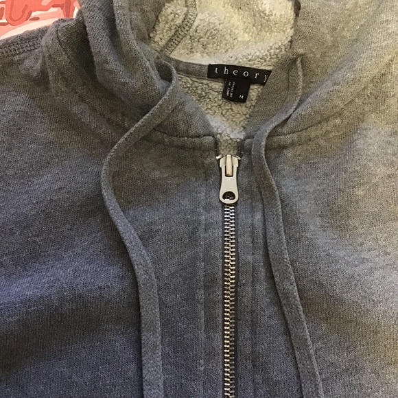 Sweatshirt - Picture 2 of 5